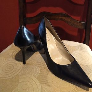 Guess Black Pumps